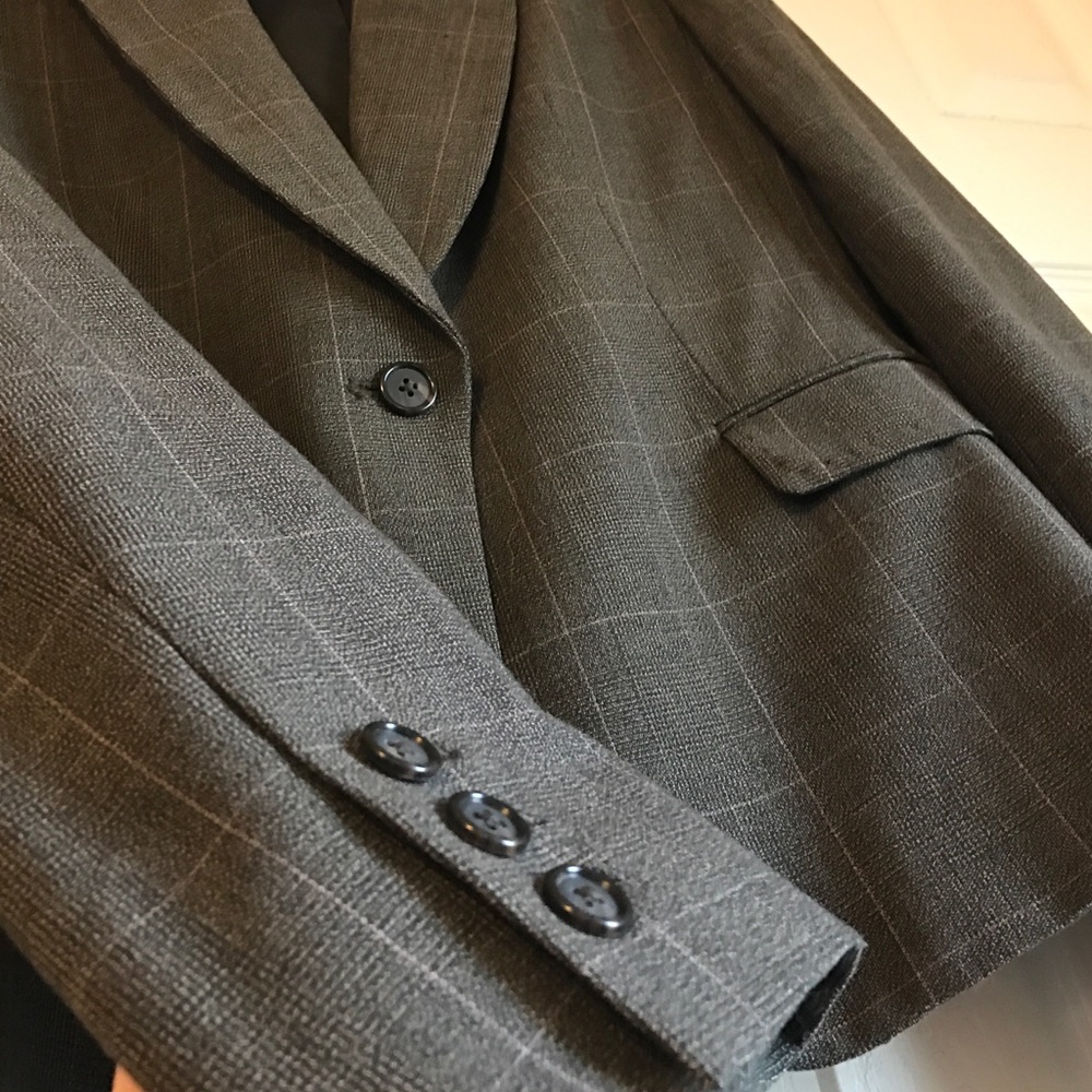 Jacket - Picture 3 of 4