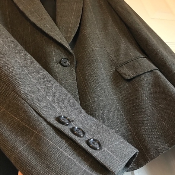 Jacket - Picture 3 of 4