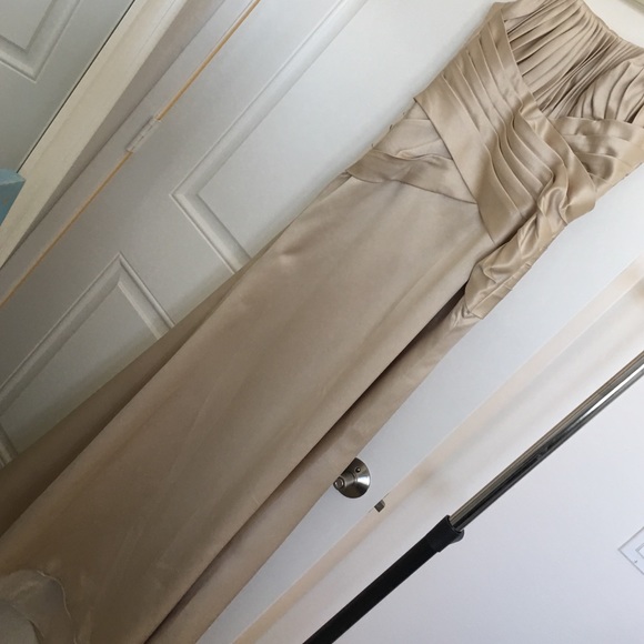 Badgley Mischka satin evening dress and in a soft gold color NWT - Picture 1 of 5