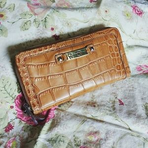 Jessica Simpson wallet
