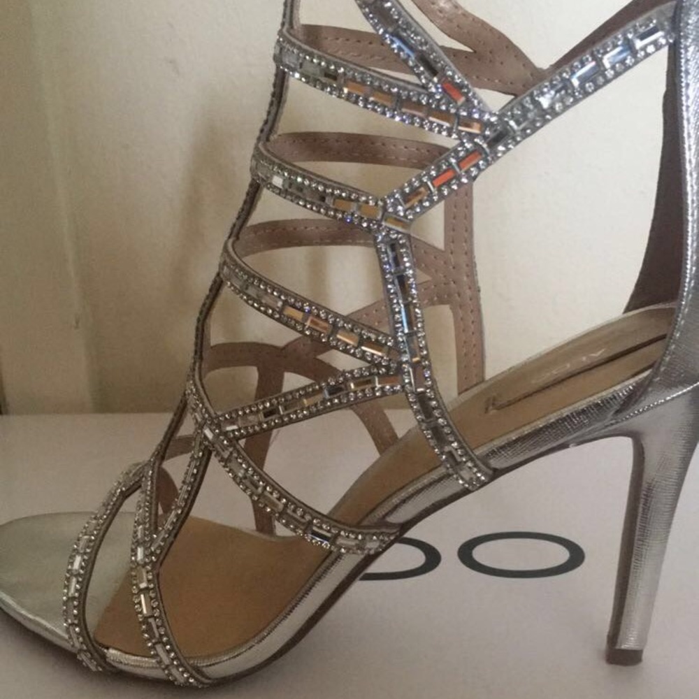 Sparkly Heels - Picture 2 of 4
