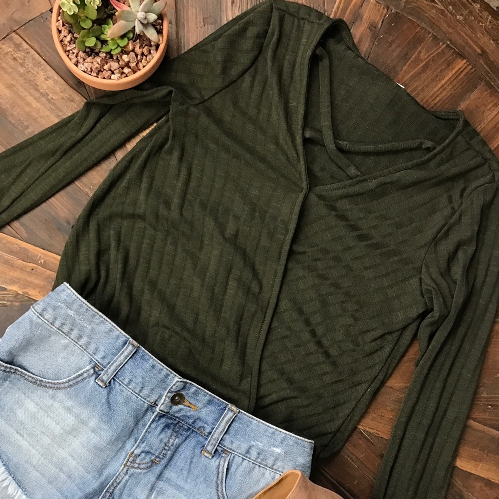 Criss cross top