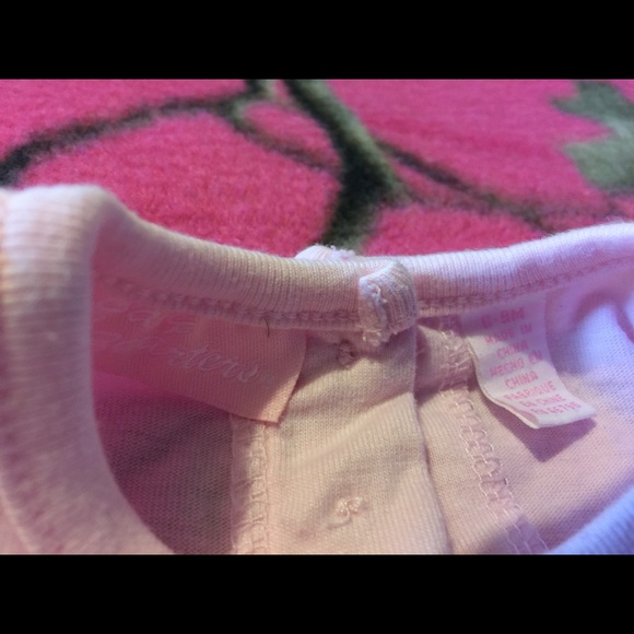 Adorable light pink 6-9 Months puppy shirt - Picture 4 of 4