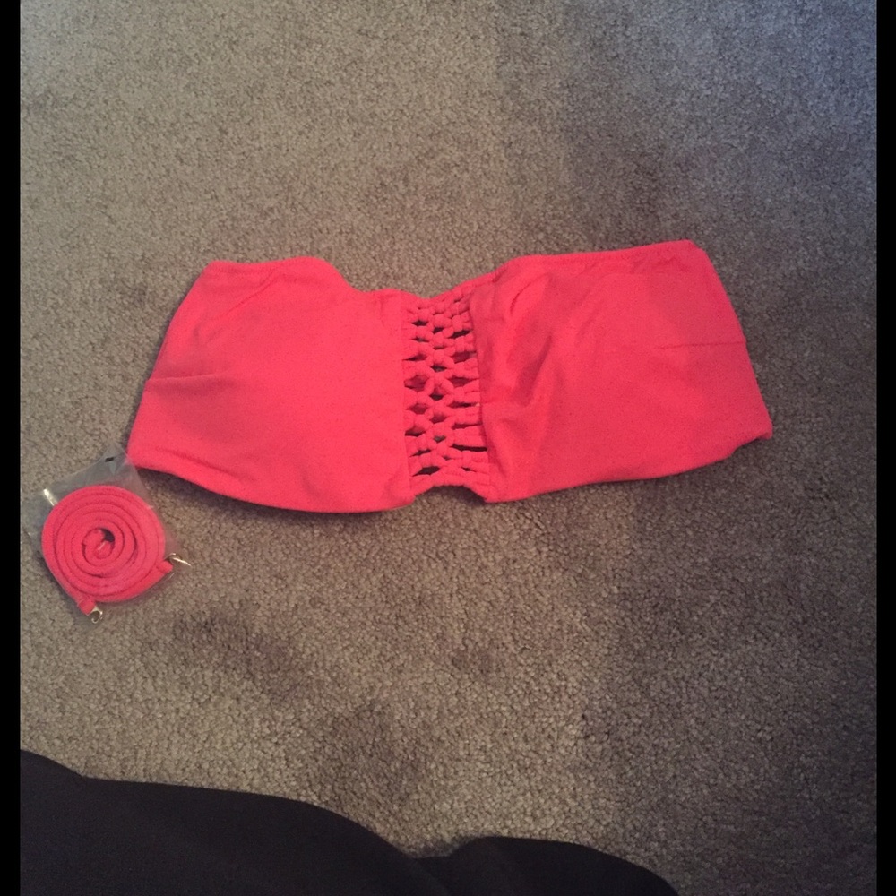 NWOT size medium VS pink strapless bikini