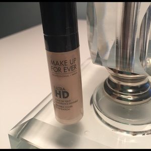 Make Up For Every: Ultra HD Foundation sample