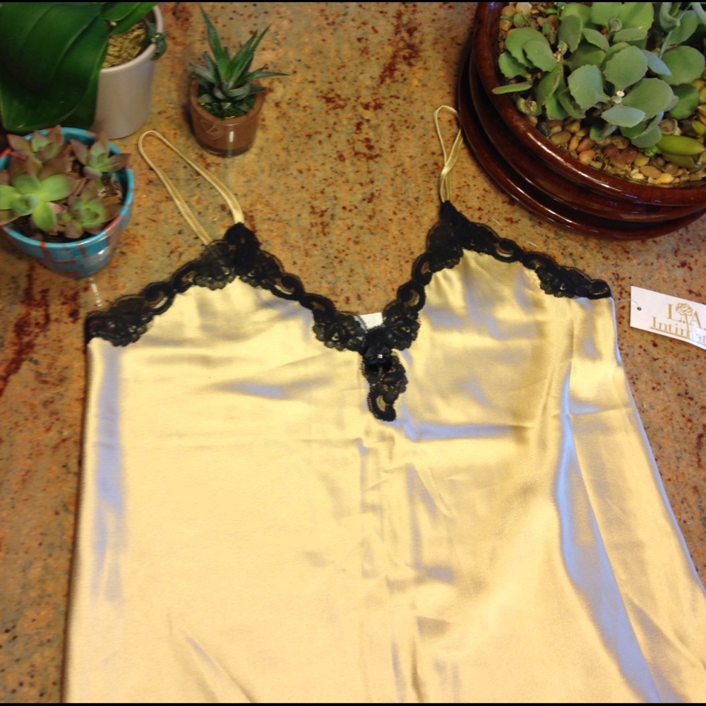 L.A. Intimates Gold Slip
