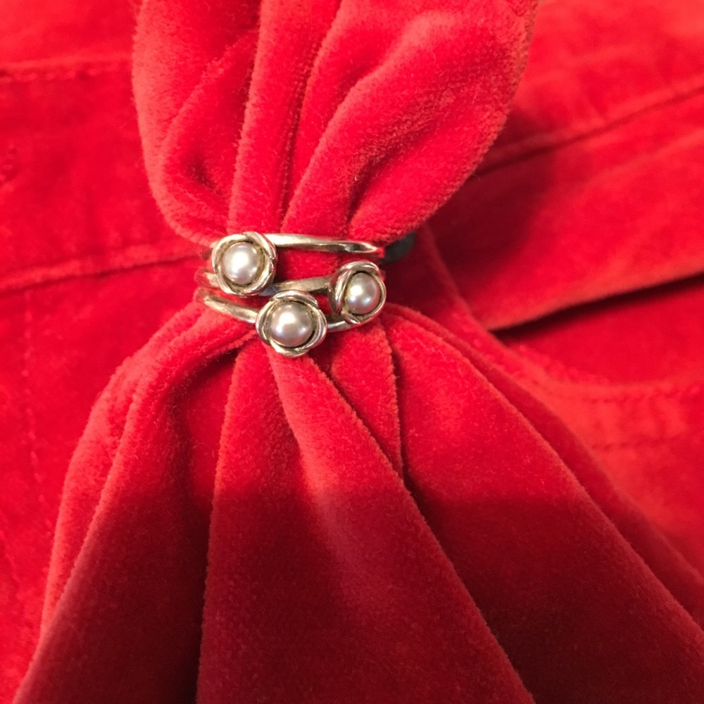 Pandora ring