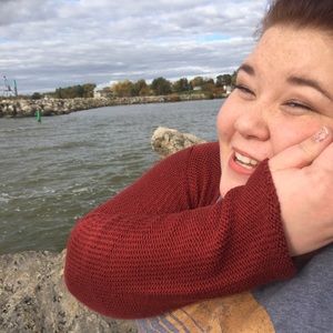 Meet your Posher, Joy