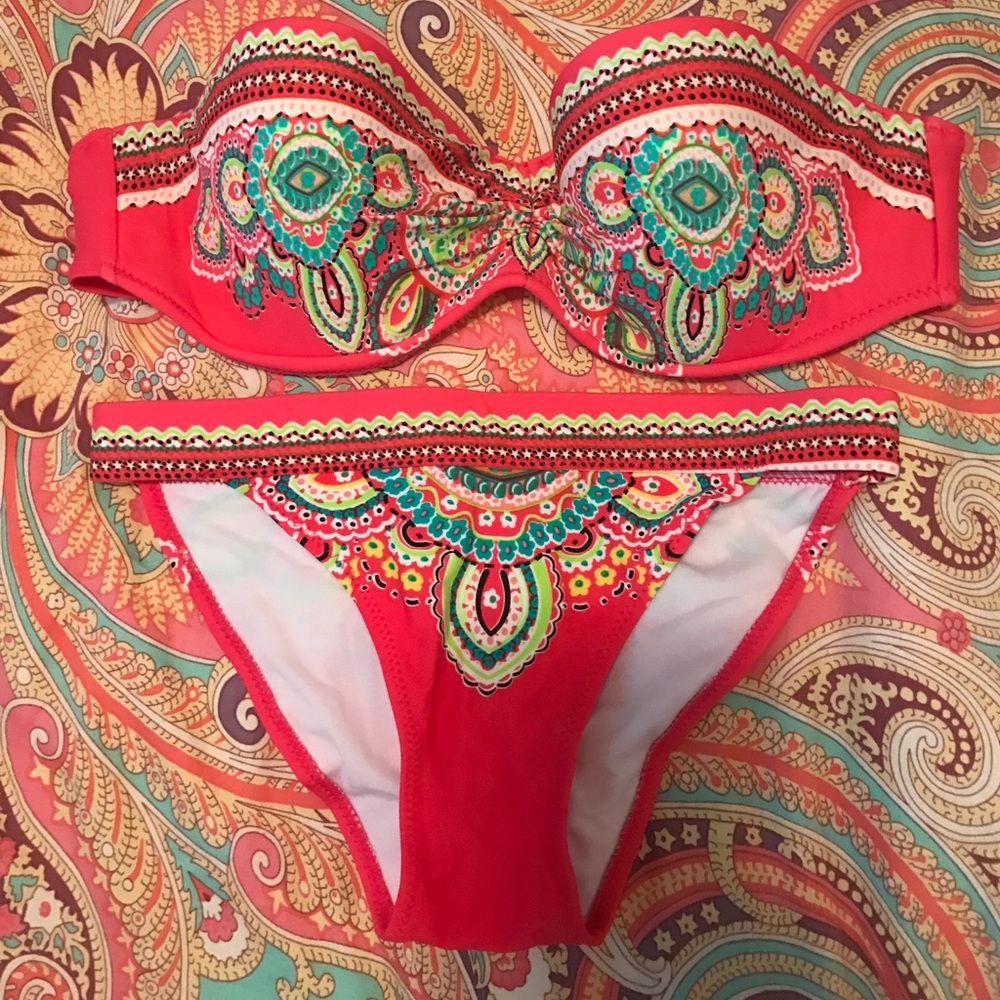 Strapless bikini