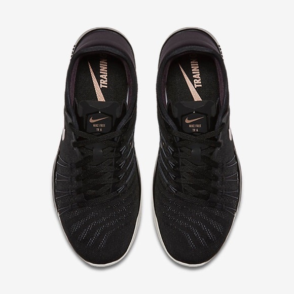Nike women's free TR6 gold new with out the box - Picture 3 of 6