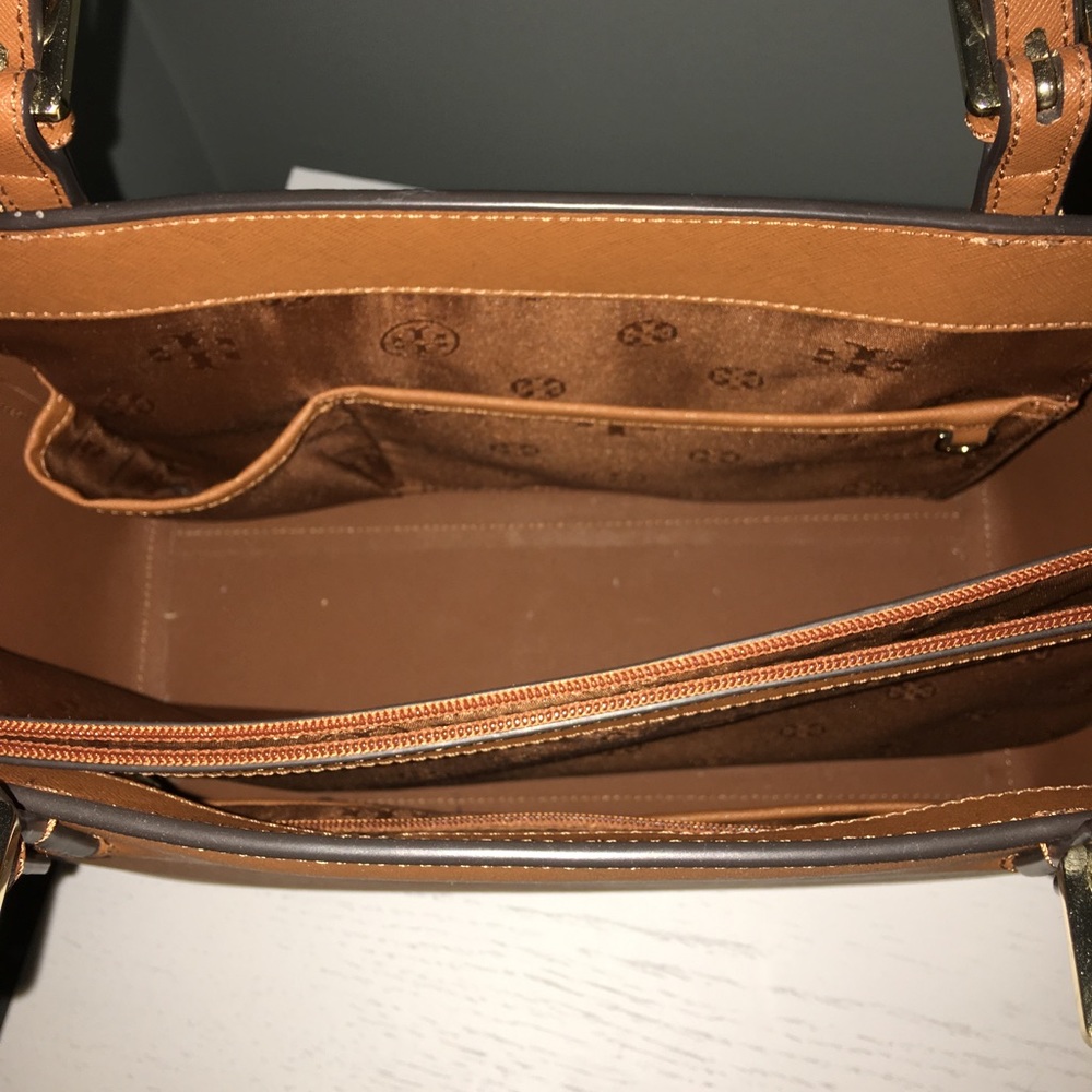 SOLD Tory Burch Small Tote - Picture 3 of 4