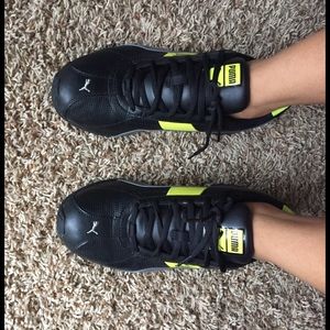 puma running shoes