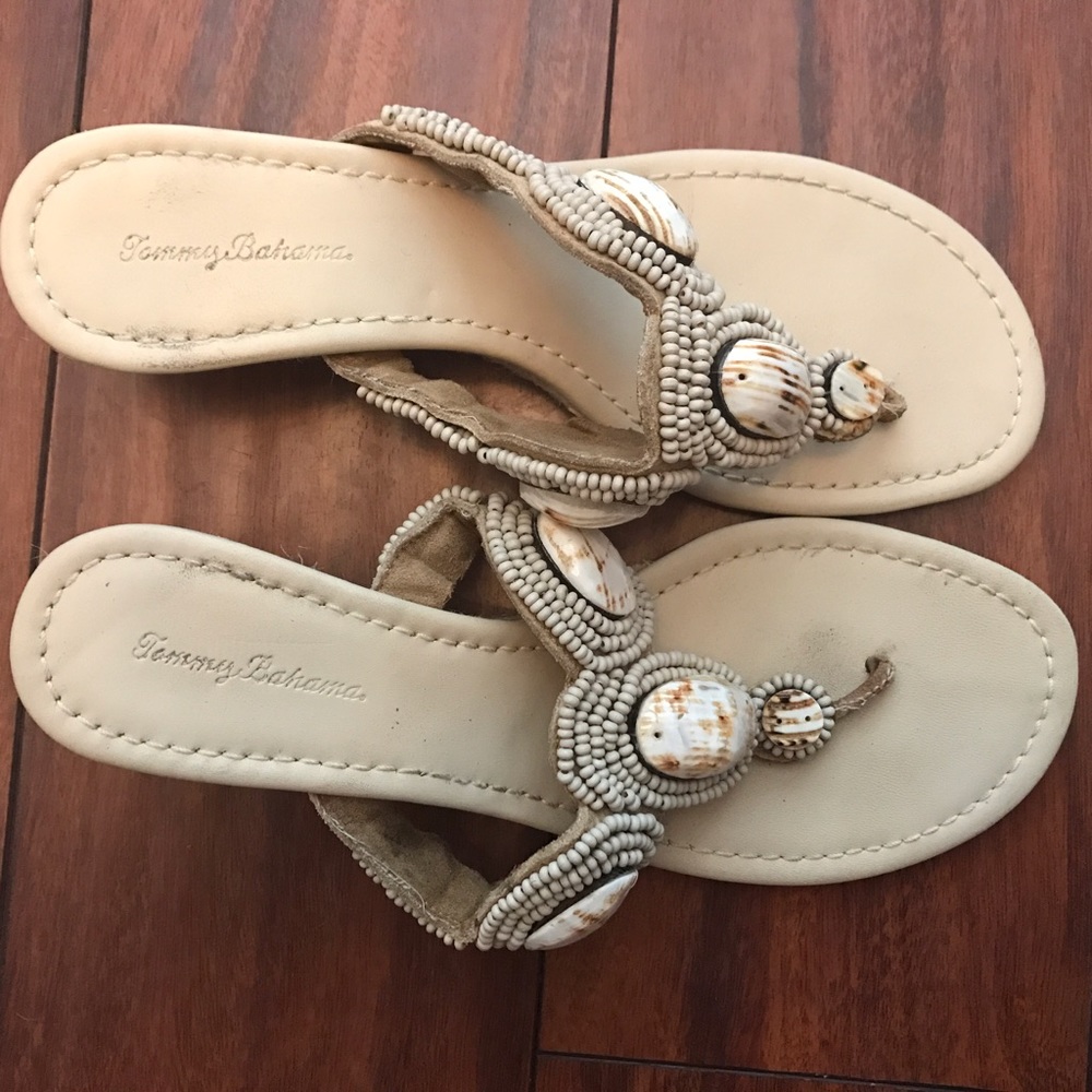 Tommy Bahama wedge shell sandals