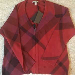 NEW Burberry sweater