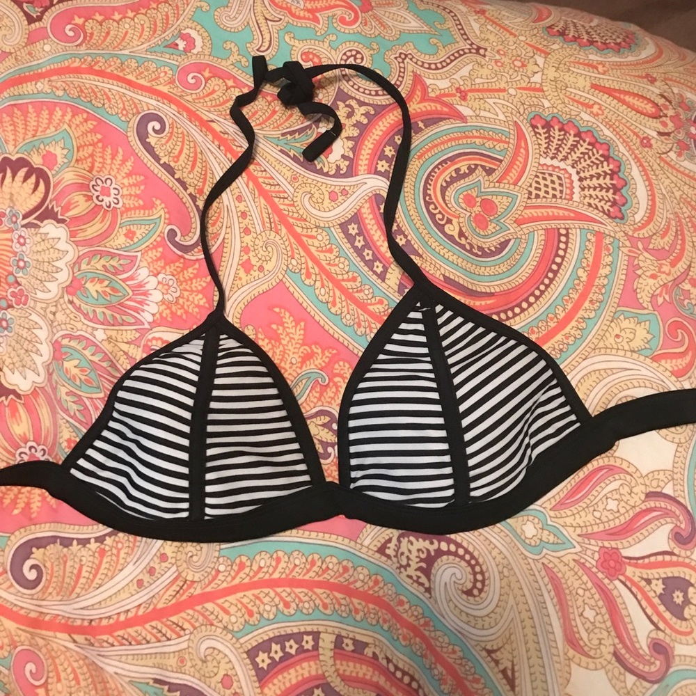 Look a like triangle bikini