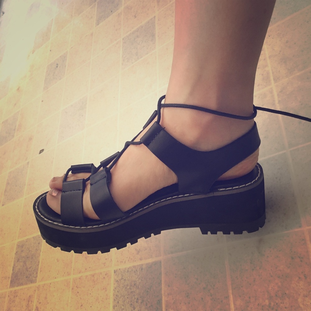 Platform sandals
