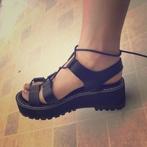 Platform sandals