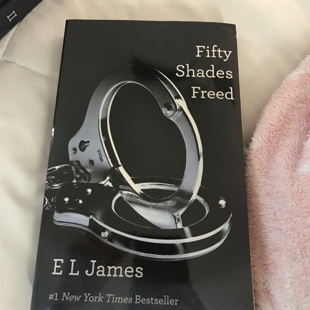 Fifty Shades of Grey book 3