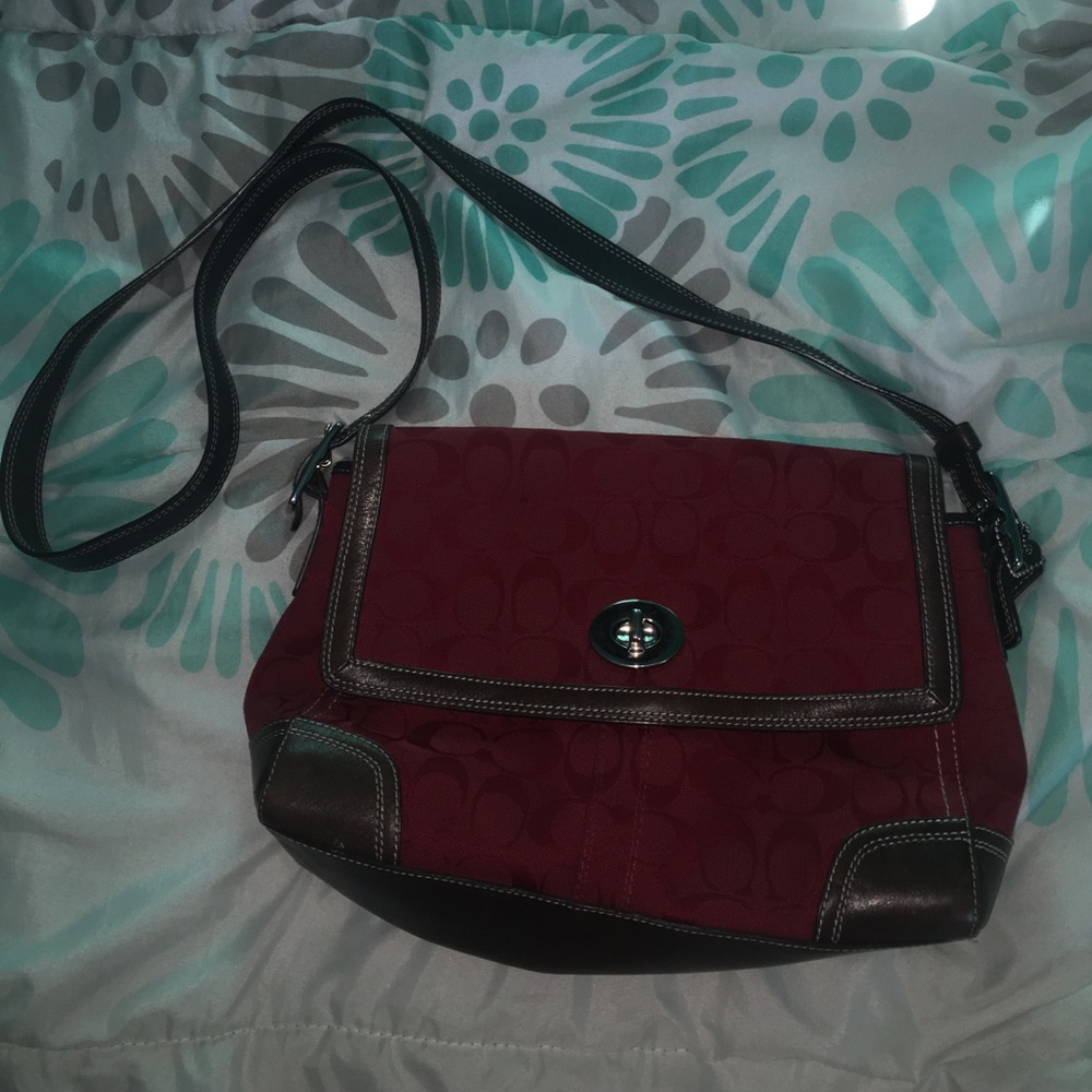 Coach purse.
