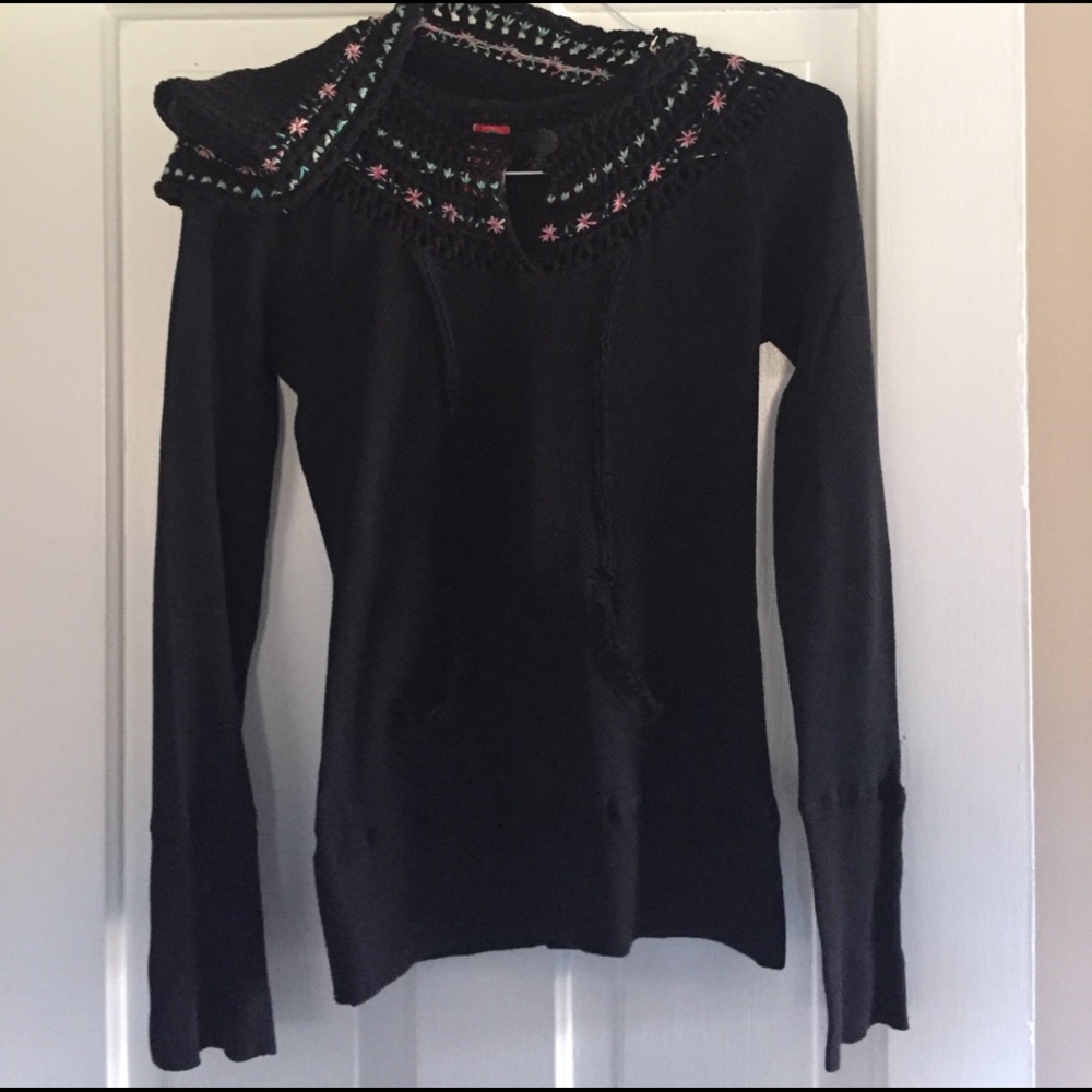 Free people hooded Henley. Medium