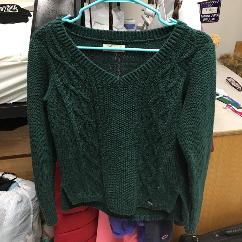 Green thick sweater from Hollister