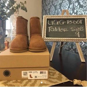 Toddler classic UGG Boots