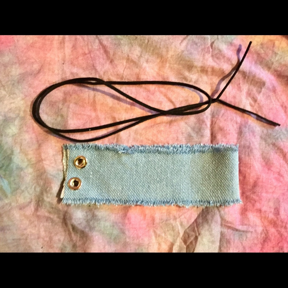 Light denim blue jean corset lace up choker - Picture 3 of 4