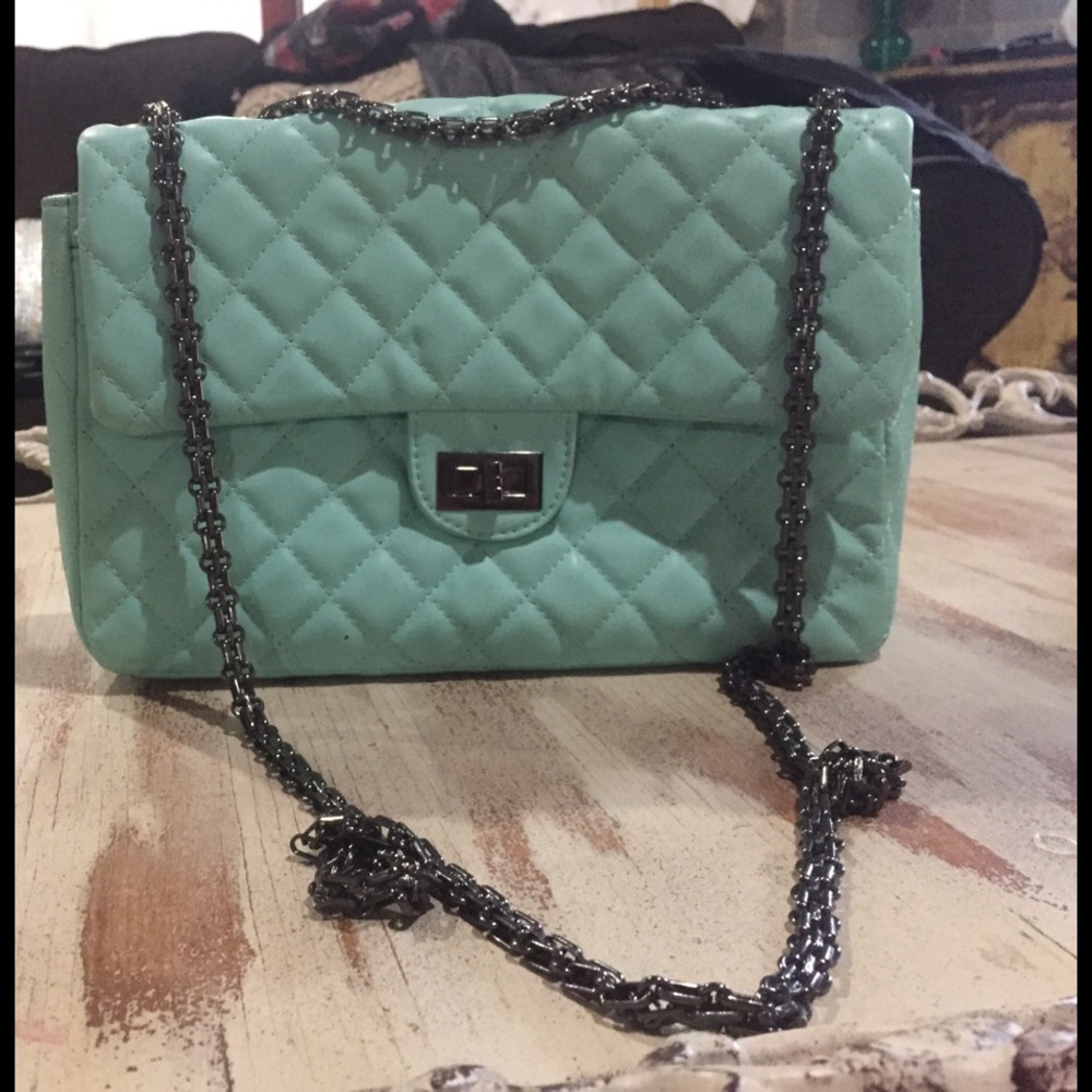 Handbag baby blue with strap