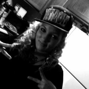 Meet your Posher, Brooke queenbee