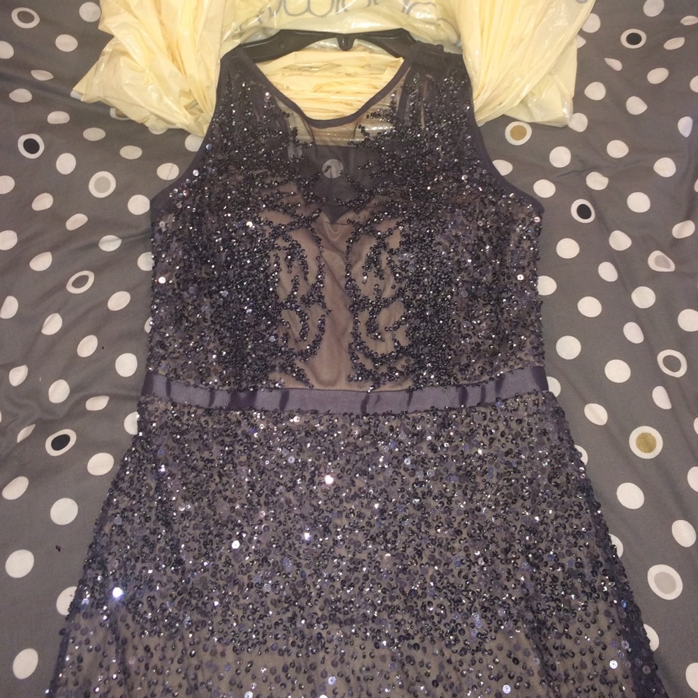 Beautiful Adrianna papell prom dress