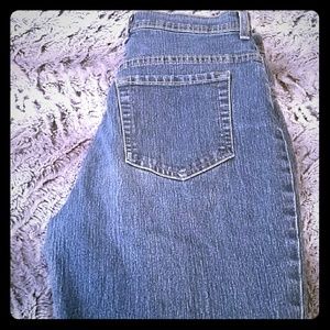 Gloria Vanderbilt medium wash jeans