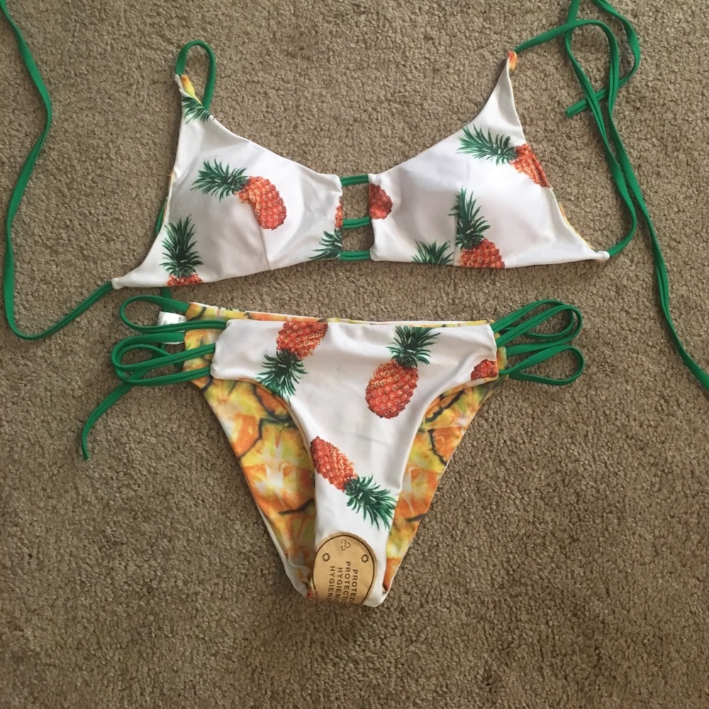 Reversible pineapple bikini!