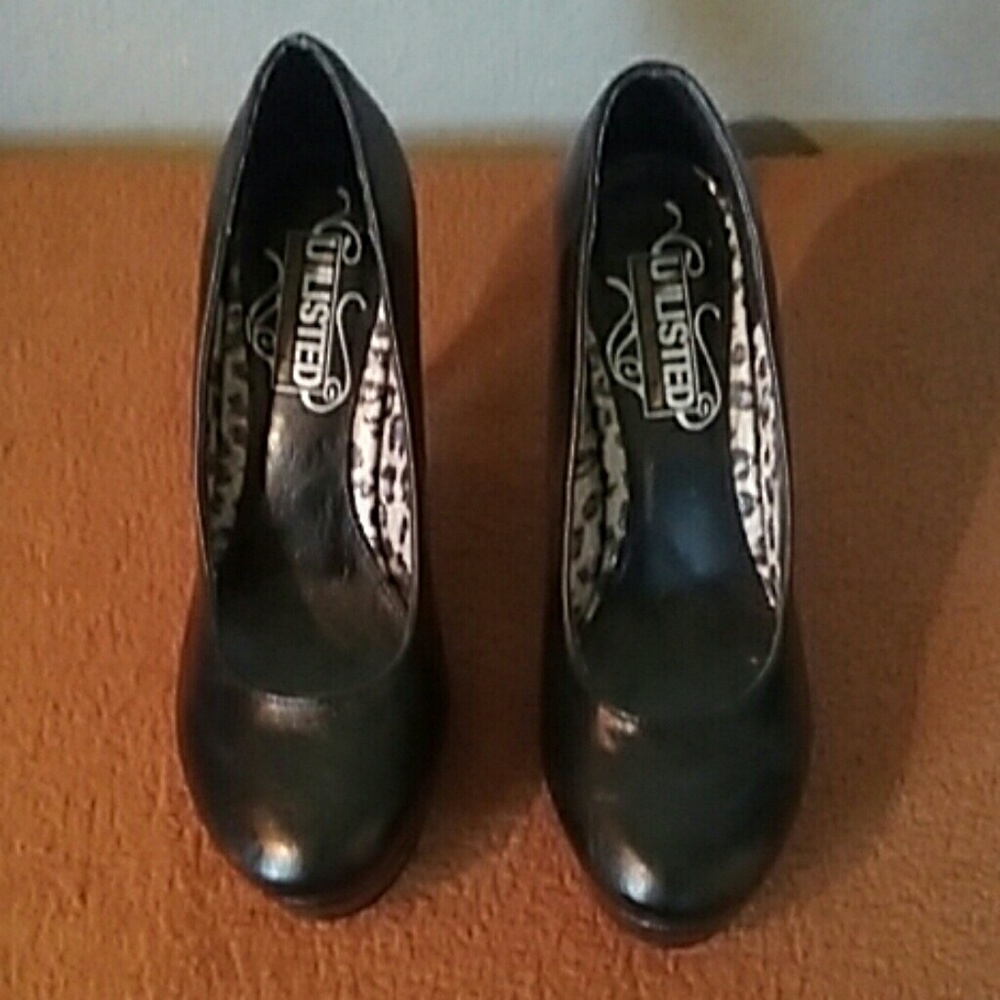 Black Pumps by Unlisted (Kennett Cole)+