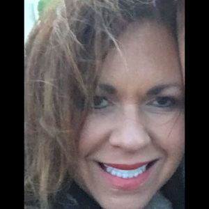 Meet your Posher, Dana