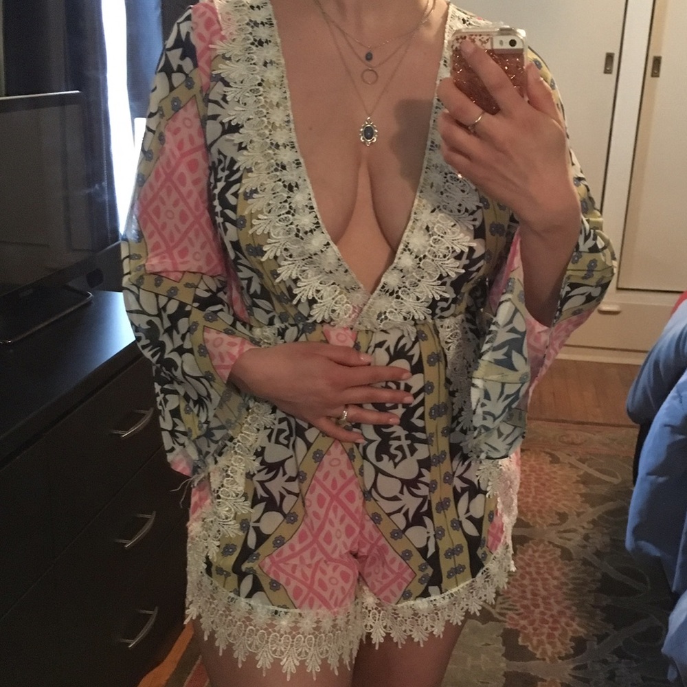 ❗️1 Left!❗️Bohemian romper! - Picture 3 of 4