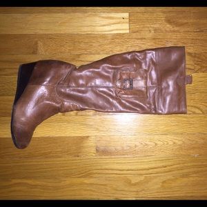 Softt brown leather wedged boots