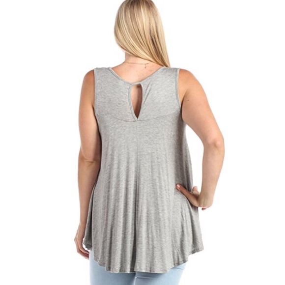 Keyhole Front and Back Drapey Jersey Grey Top Plus - Picture 2 of 3
