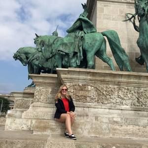 Meet your Posher, Nicole