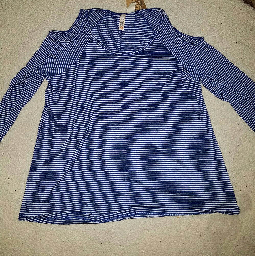 New cold shoulder Long Sleeve striped top