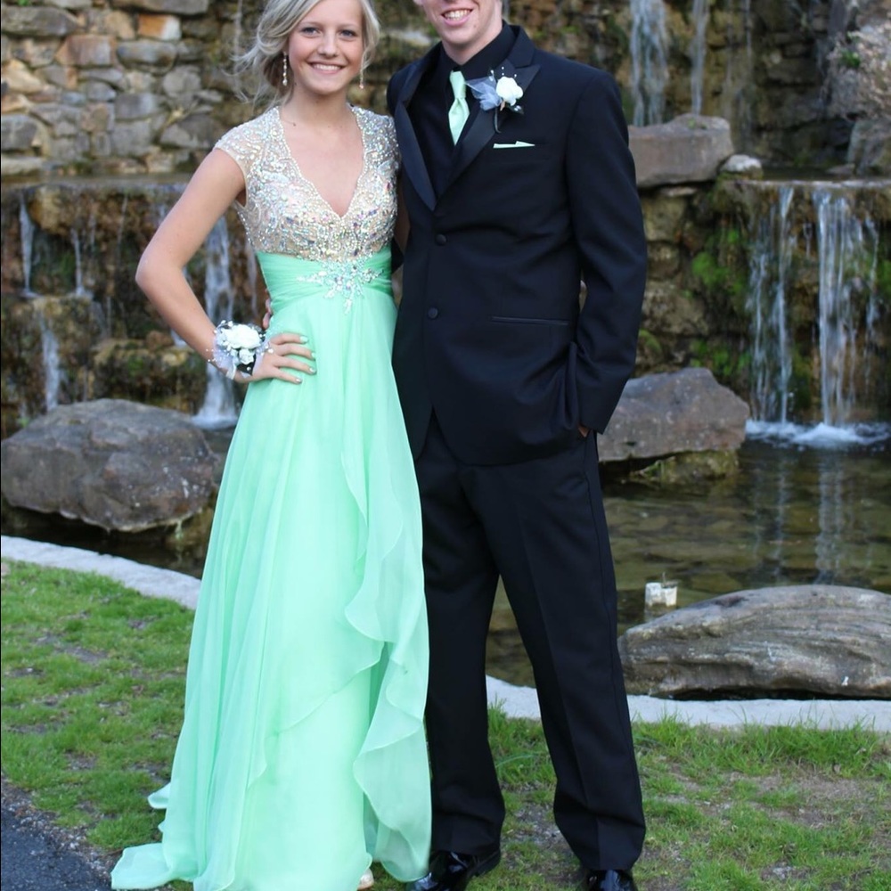 gorgeous prom dress!!