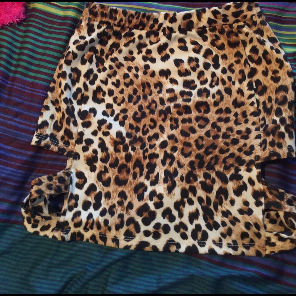NWOT Leopard Criss Cross Cut Out Skirt
