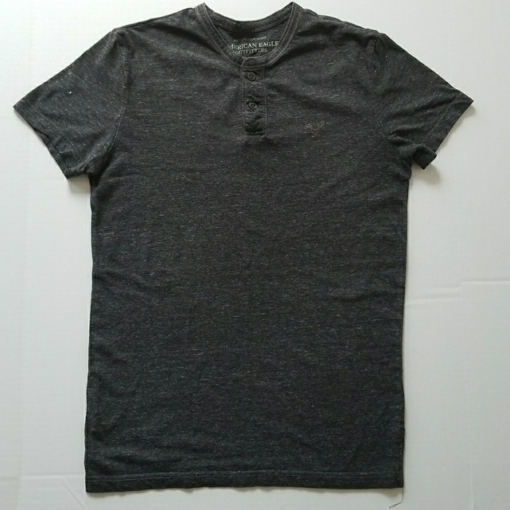 American eagle short sleeve T-shirt