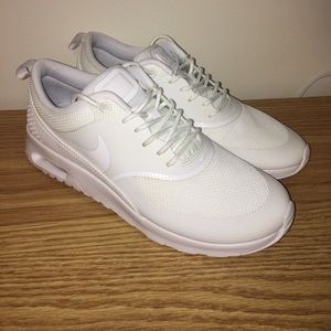 NEW White Nike Air Max Thea