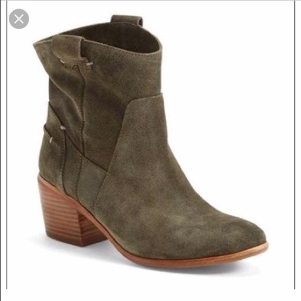 Vince Camuto maves booties