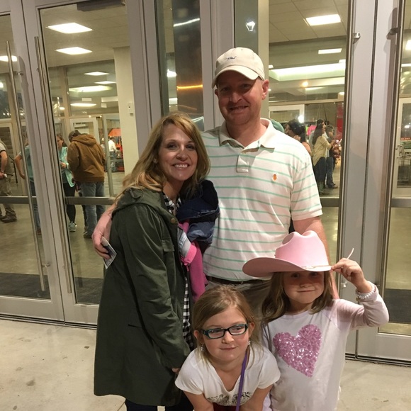 Meet your Posher, Kristi - Picture 2 of 8