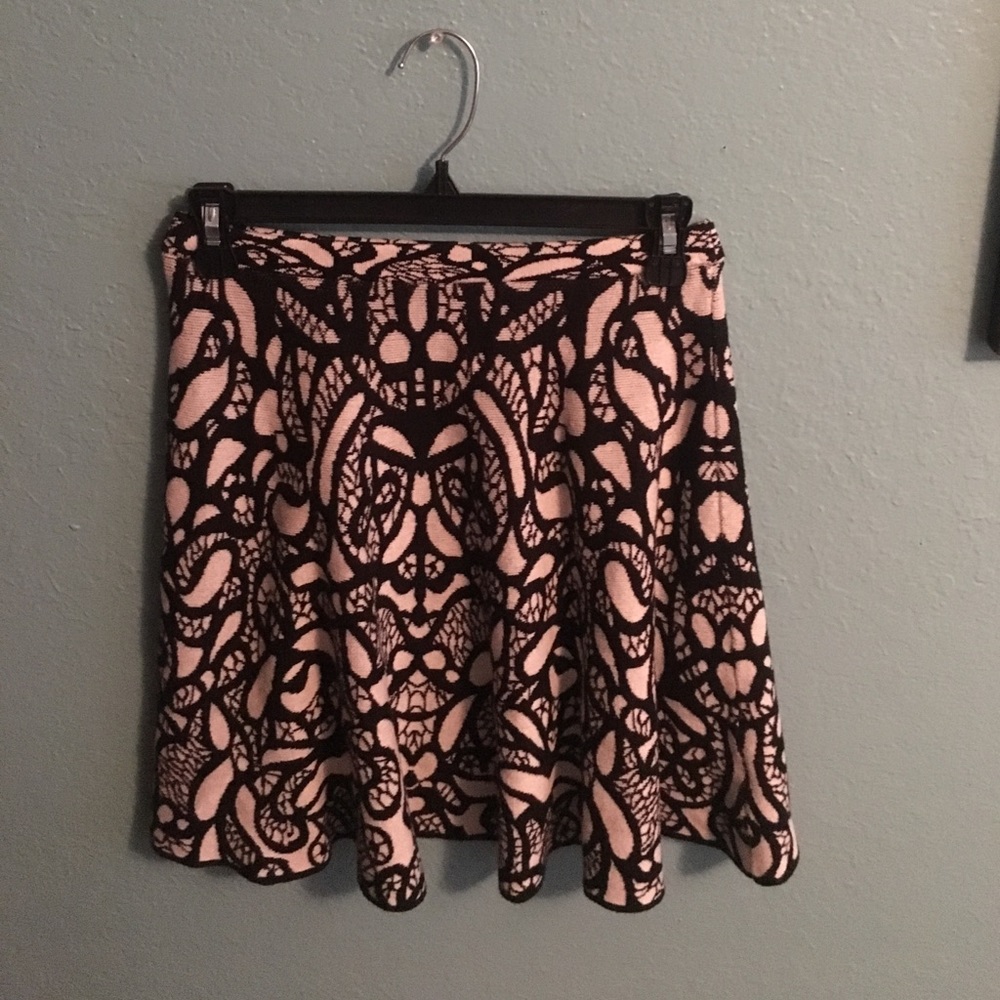 Black & white skirt!