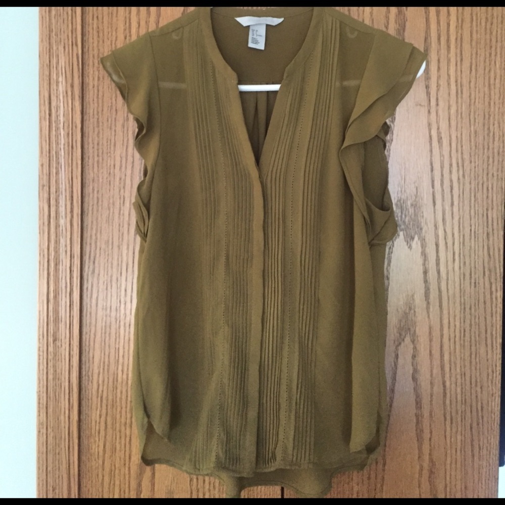H&M sleeveless blouse