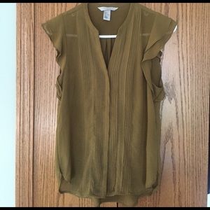H&M sleeveless blouse