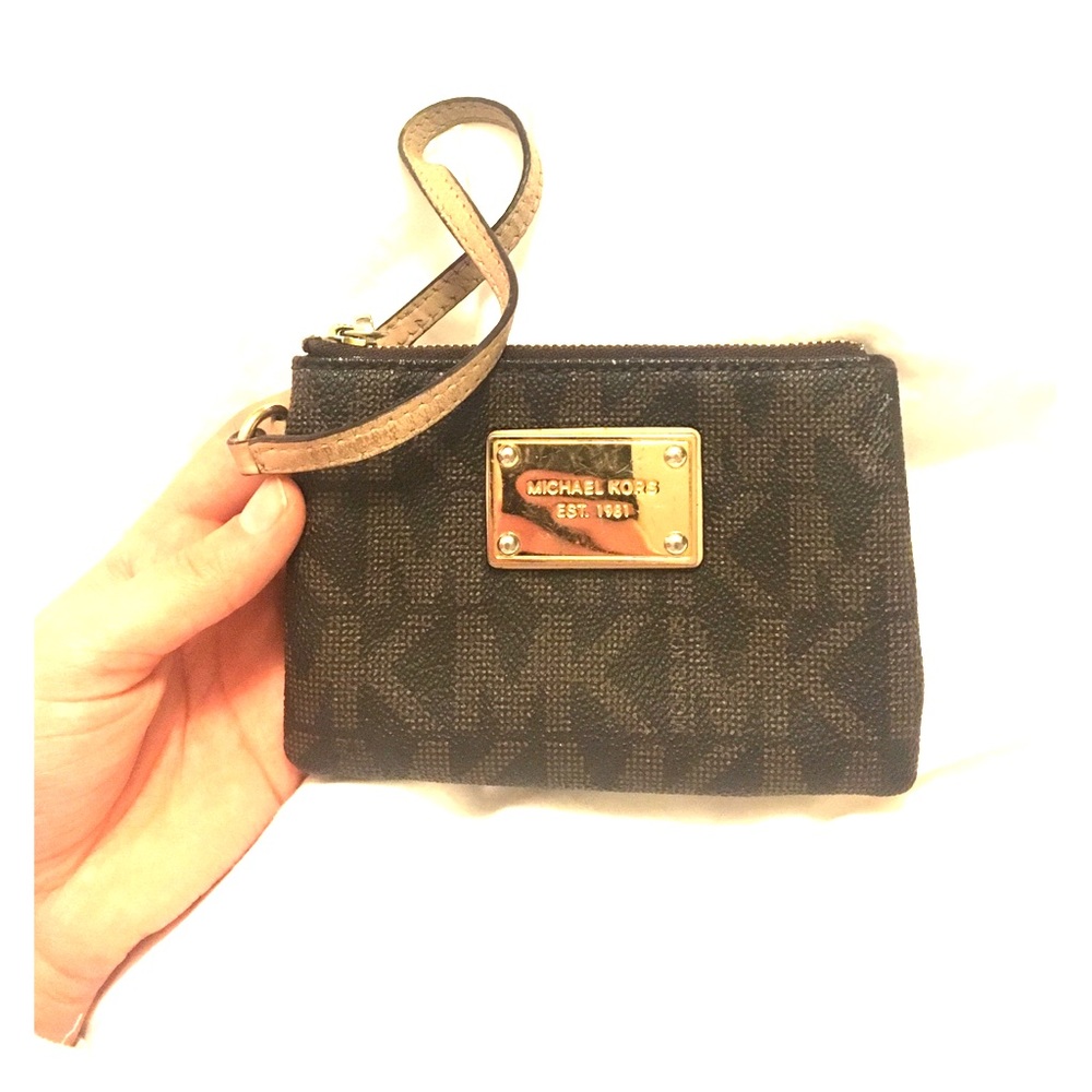 Michael Kors Wristlet Wallet