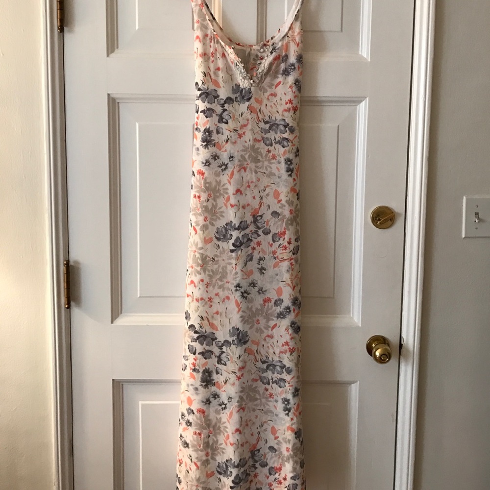 LC Lauren Conrad gorgeous maxi dress - brand new!
